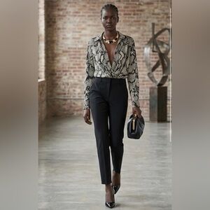 Heartloom satin animal print  Black and White Abstract Blouse small